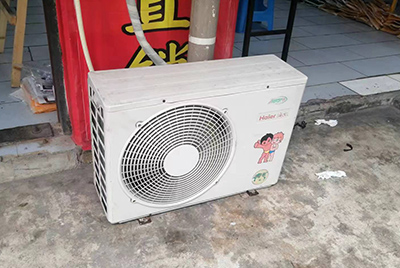 汝城空调突然不制冷只吹自然风怎么办？